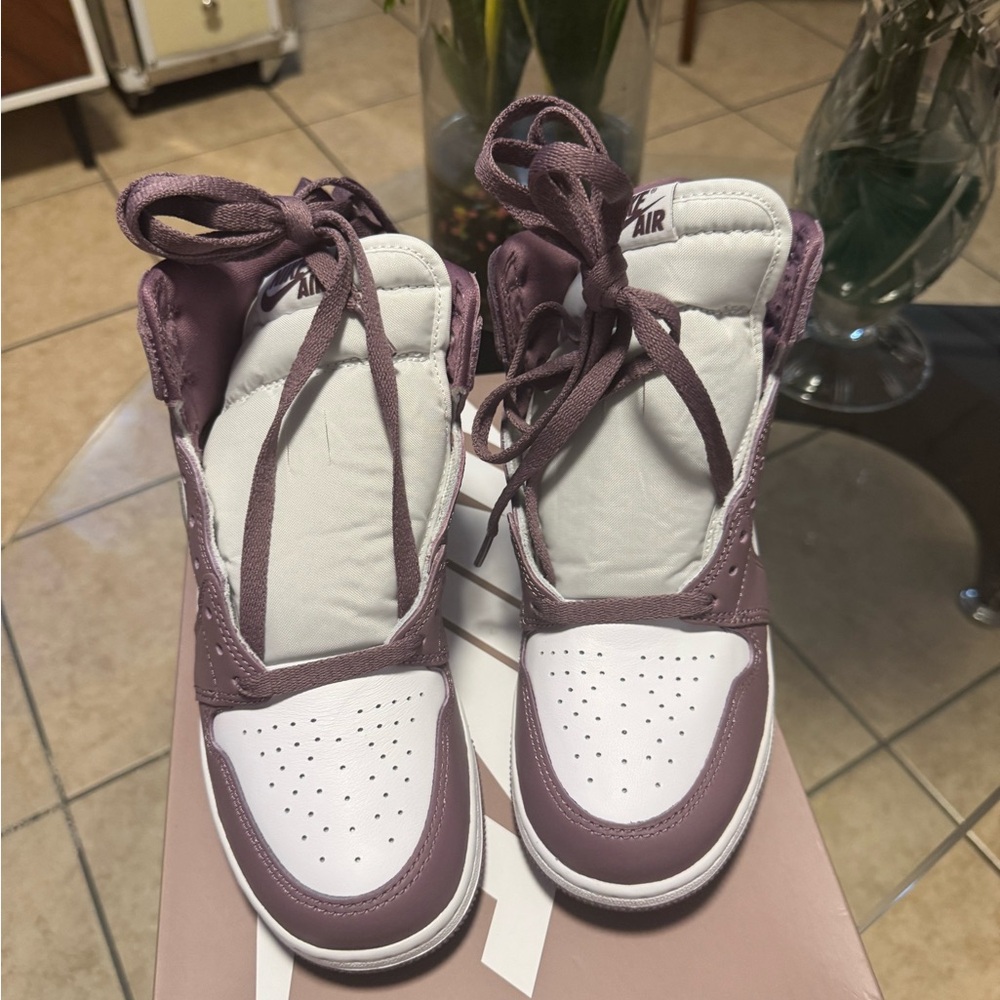 Jordan Women's Sneakers in Mauve and White